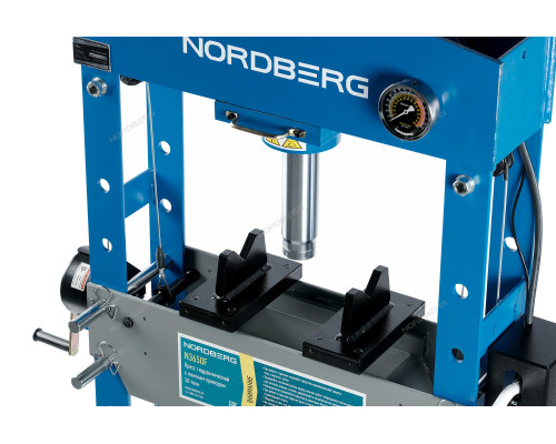 Пресс с ножным приводом, усилие 50 тонн NORDBERG N3650F Пресс с ножным приводом, усилие 50 тонн NORDBERG N3650F